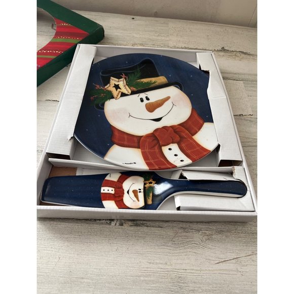 LRI holiday ceramic cake plate and server - Picture 3 of 8